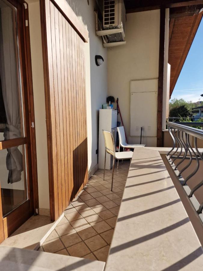 Vittoria Al Lago Leilighet Desenzano del Garda Eksteriør bilde