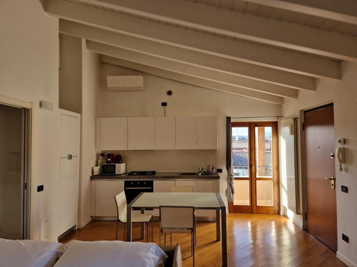 Vittoria Al Lago Leilighet Desenzano del Garda Eksteriør bilde